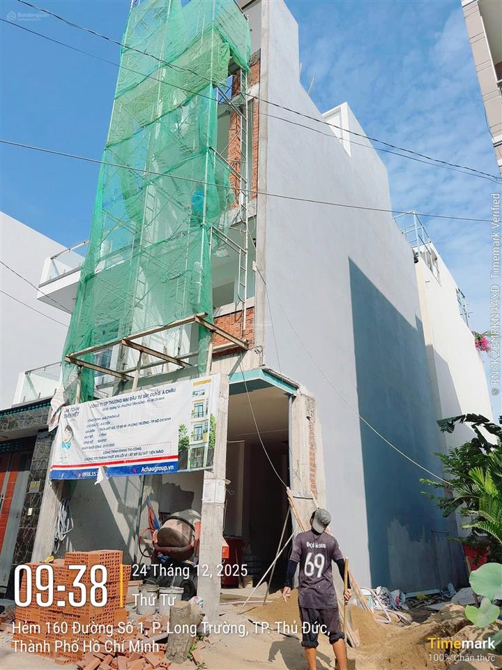 Cần bán nhà 1t2l, 4pn 3wc, ngang 4m khu dân cư đồng bộ.