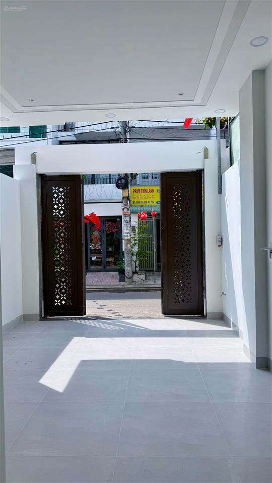Lãi suất tăng, chủ nhà giảm giá 300tr cho căn nhà 1 trệt 2 lầu trong khu dân cư đồng bộ.
