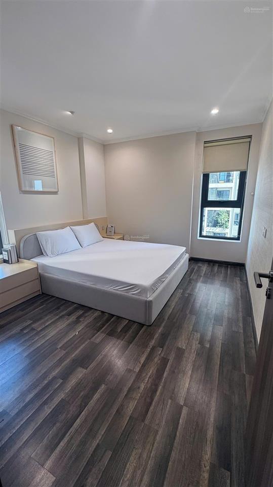 Căn hộ 3pn full nội thất cao cấp hơn 100m2 ngay tại trung tâm quận 10.