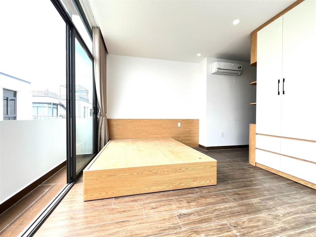 Phòng trống mới khai trương full nội thất. đường lã xuân oai. q9 cũ.