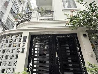 Bán nhà phố hẻm xe hơi huỳnh văn bánh, phú nhuận  cách mặt tiền 25m  3 tầng btct