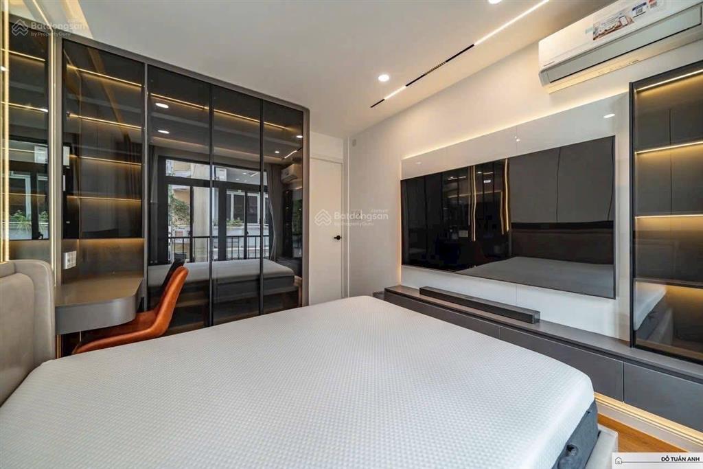 Bán nhà phố mới 100% hẻm xe tải  đường trần cao vân, phú nhuận sát quận 1  4 tầng | 5 phòng ngủ