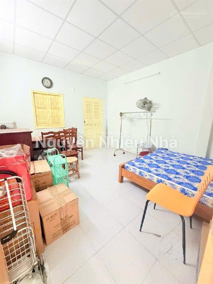 Bán nhà góc 2 mtkd q4  shr không lg/qh  30m2 đường xe hơi thông thoáng