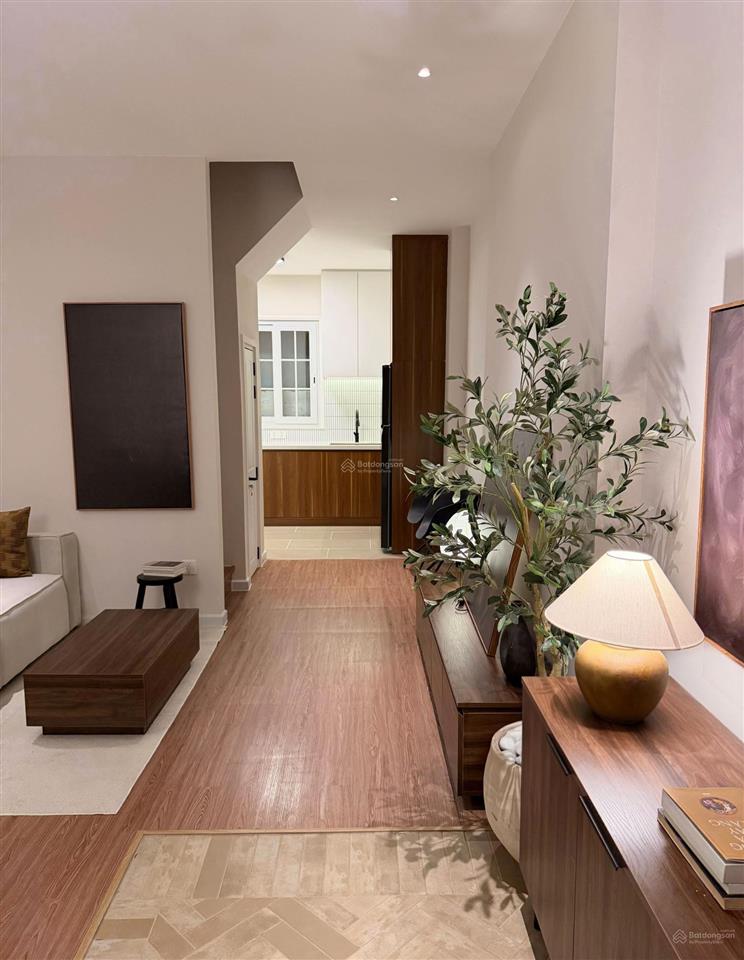 Nhà đẹp 2 tầng lê văn lương  35m2 | 2 tầng  đường 6m xe hơi full nội thất