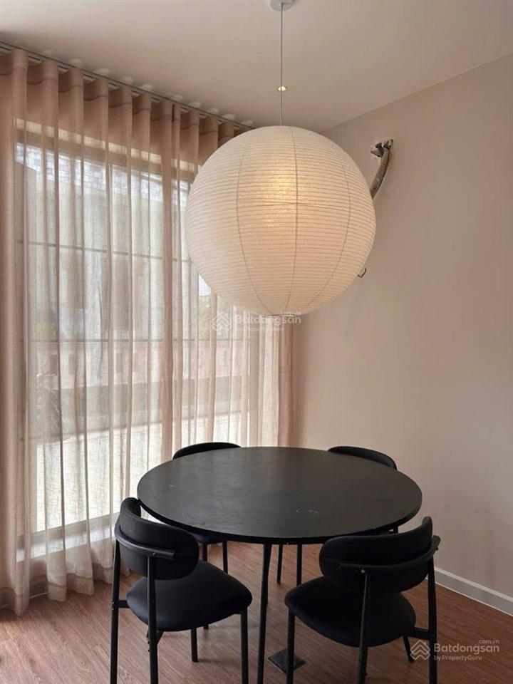 Nhà đẹp 2 tầng lê văn lương  35m2 | 2 tầng  đường 6m xe hơi full nội thất