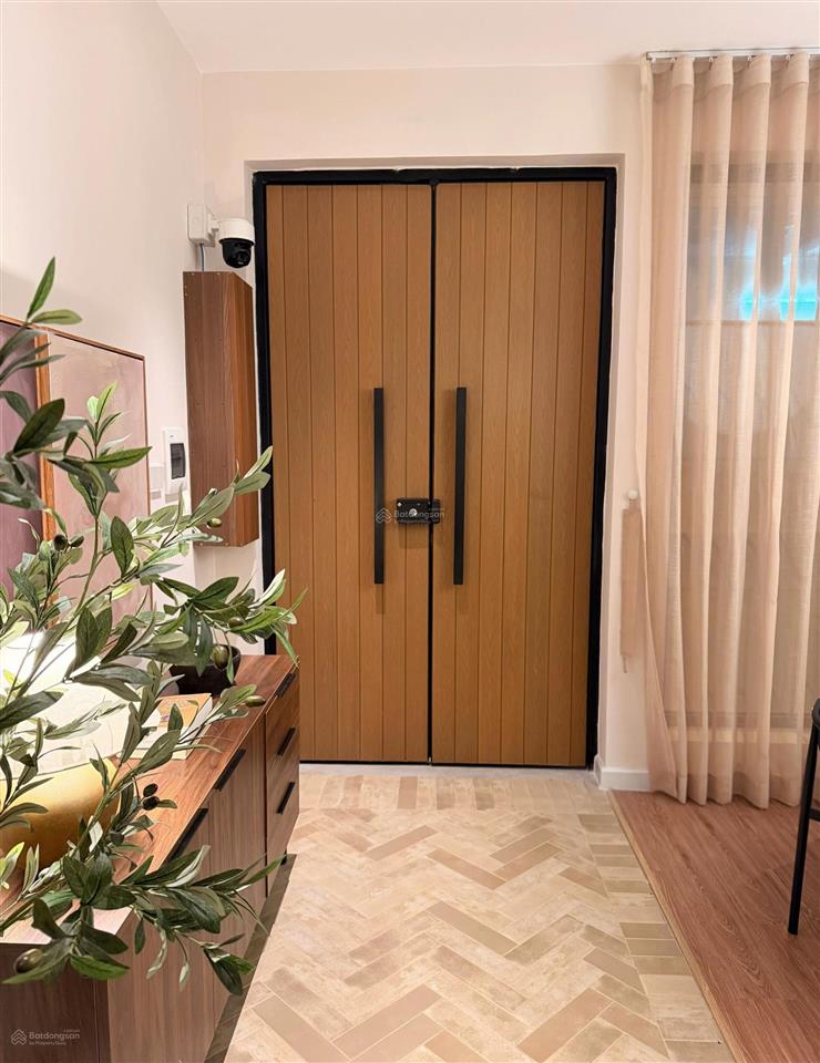 Nhà đẹp 2 tầng lê văn lương  35m2 | 2 tầng  đường 6m xe hơi full nội thất