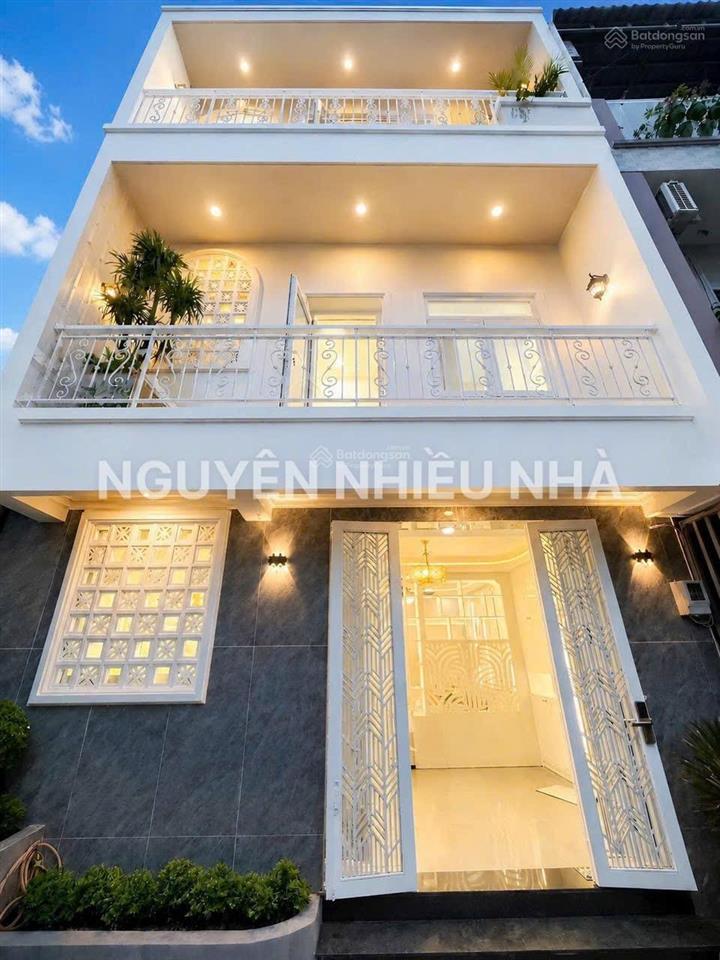 Nhà mới 2 tầng full nt  ngang 6m hiếm p. phú thuận quận 7