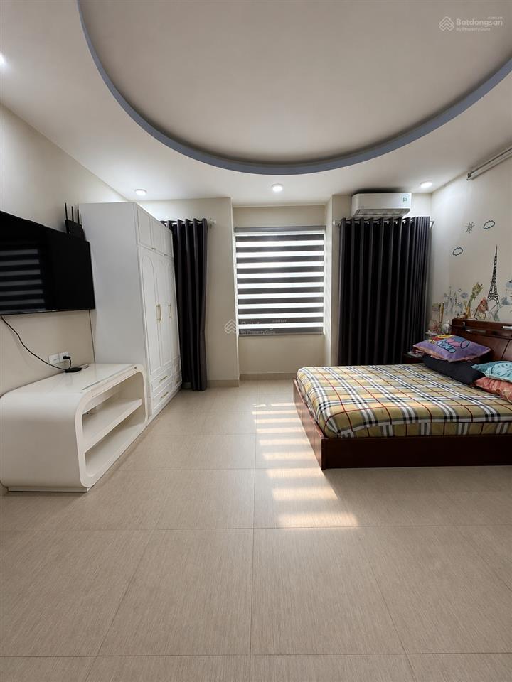 Bán nhà mặt tiền lâm văn bền, quận 7, ngang 5m hiếm, 4 tầng, sẵn dòng tiền ~200tr/năm