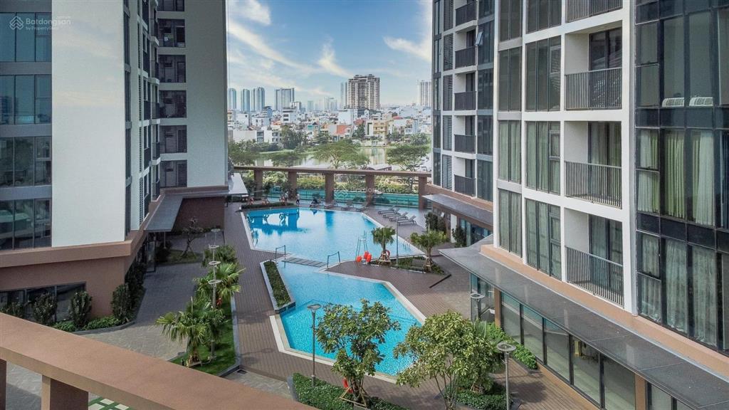 Bán căn hộ eco green saigon quận 7 căn góc 73 m2, 2 phòng ngủ, 3 ban công, view thoáng, sổ hồng