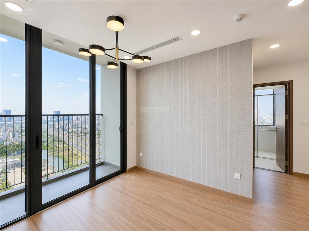 Bán căn hộ eco green saigon quận 7 căn góc 73 m2, 2 phòng ngủ, 3 ban công, view thoáng, sổ hồng