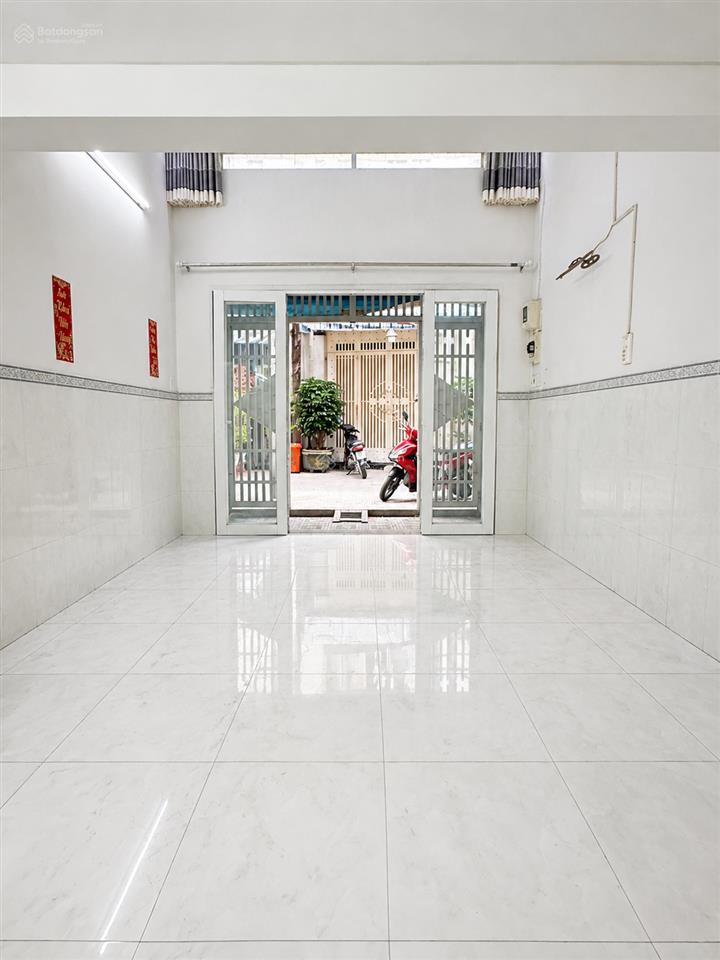 Bán nhà quận 8 âu dương lân, 4 tầng, hẻm 4m thông thoáng, gần chợ rạch ông, 3pn 3wc, nhỉnh 5 tỷ
