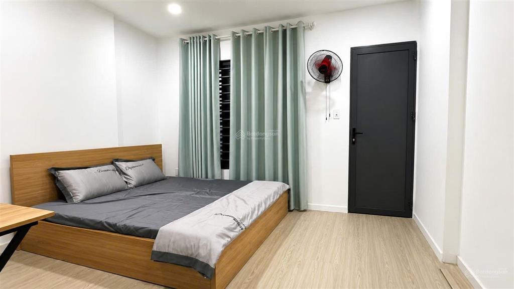 Bán nhà quận 7 phường tân hưng, bế văn cấm, xe hơi tới nhà, có dòng tiền 8 triệu/tháng