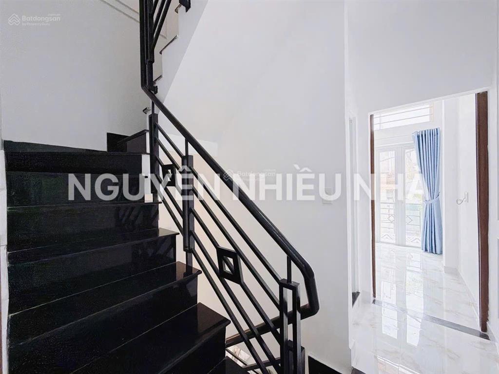 Bán nhà quận 7 bùi văn ba, 4pn, 3wc, gần chợ, trường học, nhà kiên cố, dưới 5 tỷ