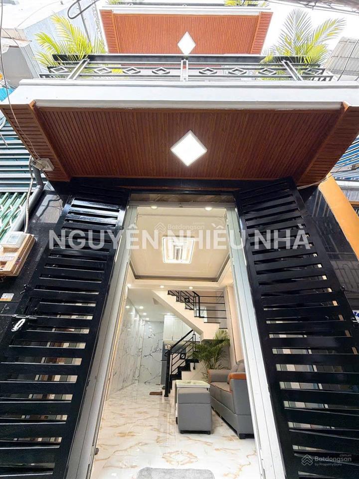 Bán nhà quận 7 bùi văn ba, 4pn, 3wc, gần chợ, trường học, nhà kiên cố, dưới 5 tỷ