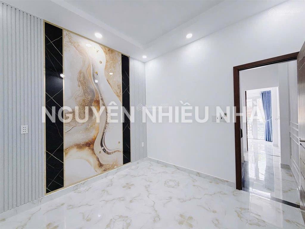 Bán nhà quận 7 bùi văn ba, 4pn, 3wc, gần chợ, trường học, nhà kiên cố, dưới 5 tỷ