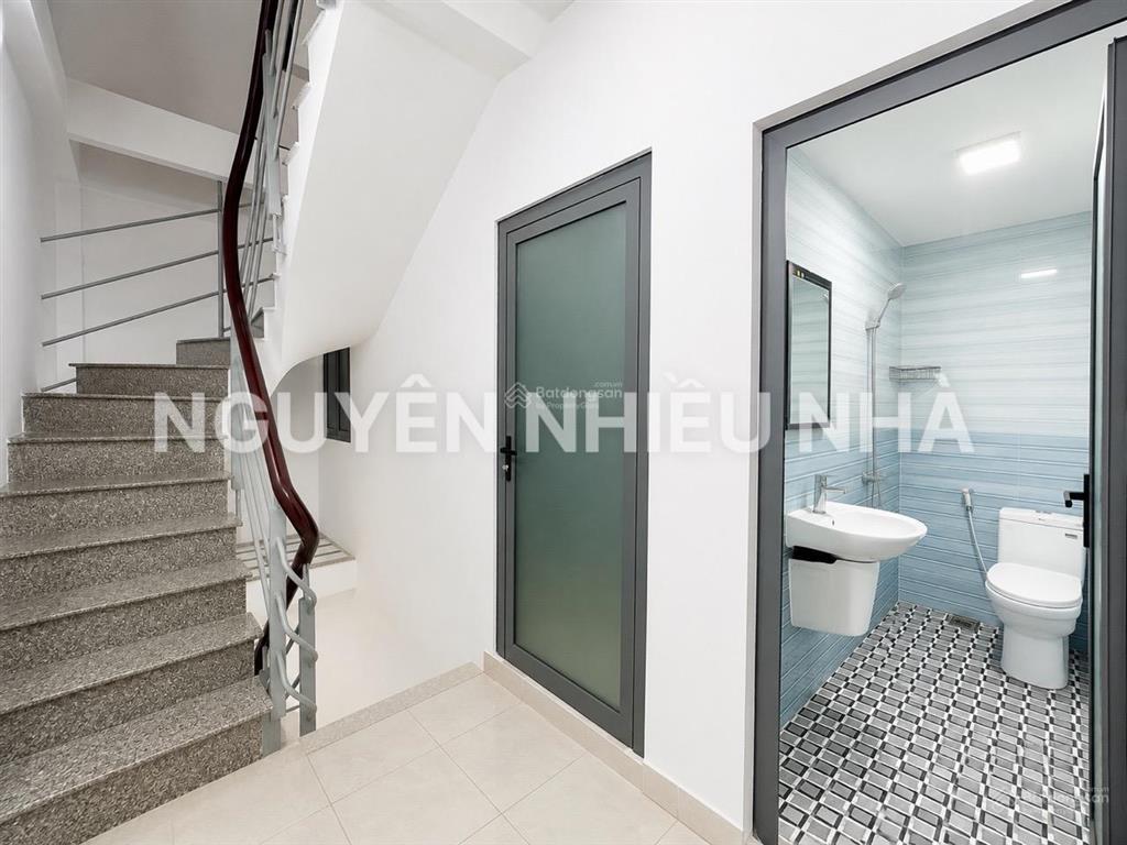Bán nhà mặt tiền quận 7 tân hưng 4 tầng, đường 8m, vỉa hè 3m, kinh doanh văn phòng.