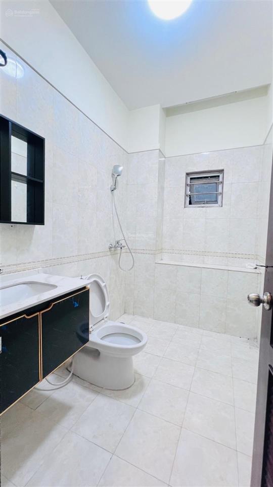 Bán nhà 3 tầng phường tân hưng quận 7, 94m, ngang 8.5m nở hậu, gara ô tô, 4pn, gần khu kiều đàm
