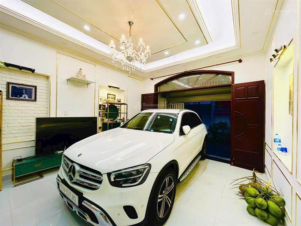 Bán nhà lê thị chợ, quận 7, sát phú mỹ hưng, hẻm xe hơi, 4 tầng, ngang 5m rộng rãi