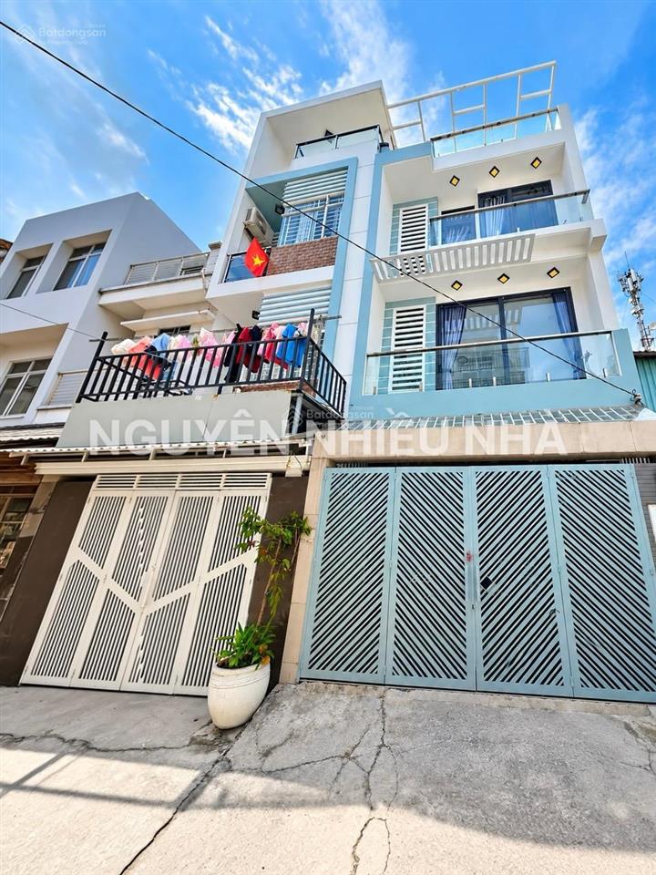 Bán nhà 4 tầng nhà bè giáp quận 7, ngang 4.7m nở hậu 5.7m, đường 6m xe hơi đậu cửa