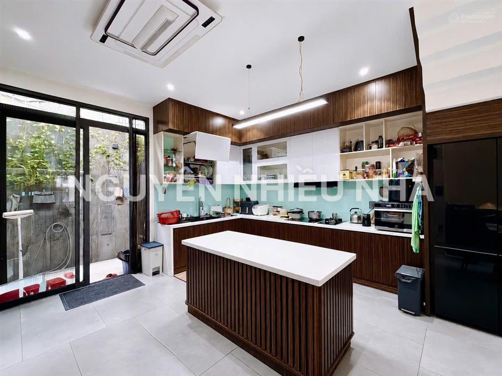 Bán nhà đẹp trung tâm quận 7 cạnh phú mỹ hưng, 3 tầng, ngang 5m hiếm, 82.5m2, full nội thất