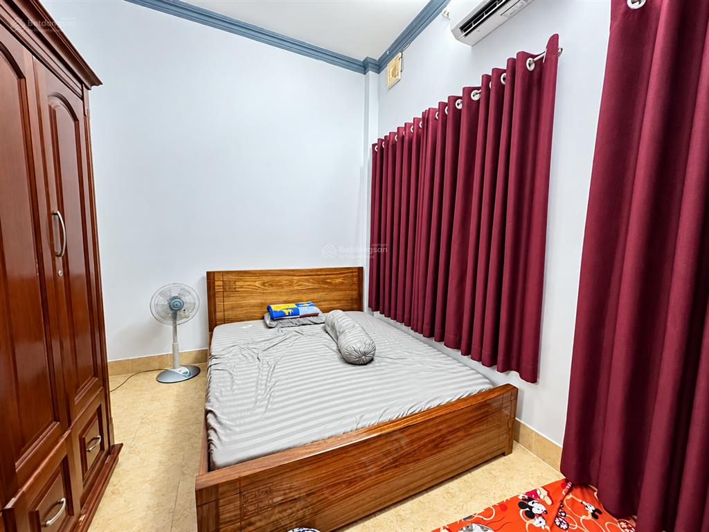 Bán nhà đẹp hẻm xe hơi trung tâm quận, 62m2 1 trệt 1 lầu, 3pn, sổ hồng riêng không quy hoạch