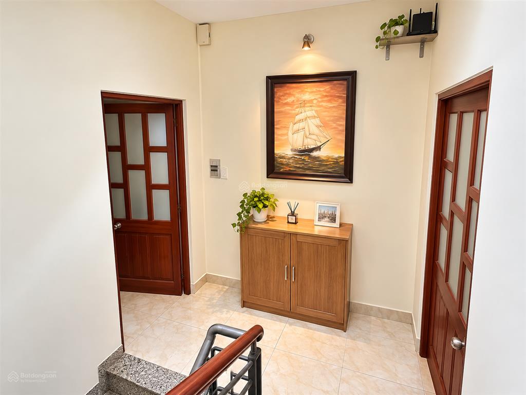 Bán nhà 4 tầng cư xá ngân hàng, quận 7 thiết kế thoáng sáng, công năng đầy đủ