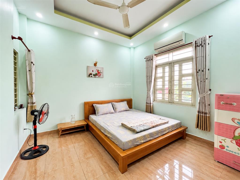 Bán nhà quận 7 nguyễn thị thập gần go! 125m, ngang 5m