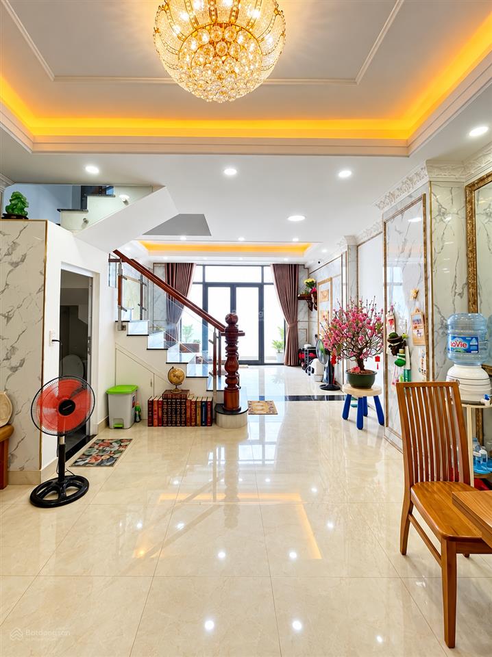 Bán nhà quận 7 đường huỳnh tấn phát, 5x12m, 4 tầng, 4pn, gần phú mỹ hưng