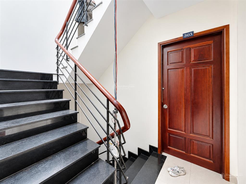 Bán chdv quận 7 đường lâm văn bền, 5 tầng, 10 phòng, thu nhập 40 triệu/tháng