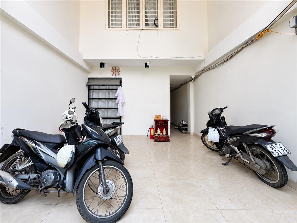 Bán chdv quận 7 đường lâm văn bền, 5 tầng, 10 phòng, thu nhập 40 triệu/tháng