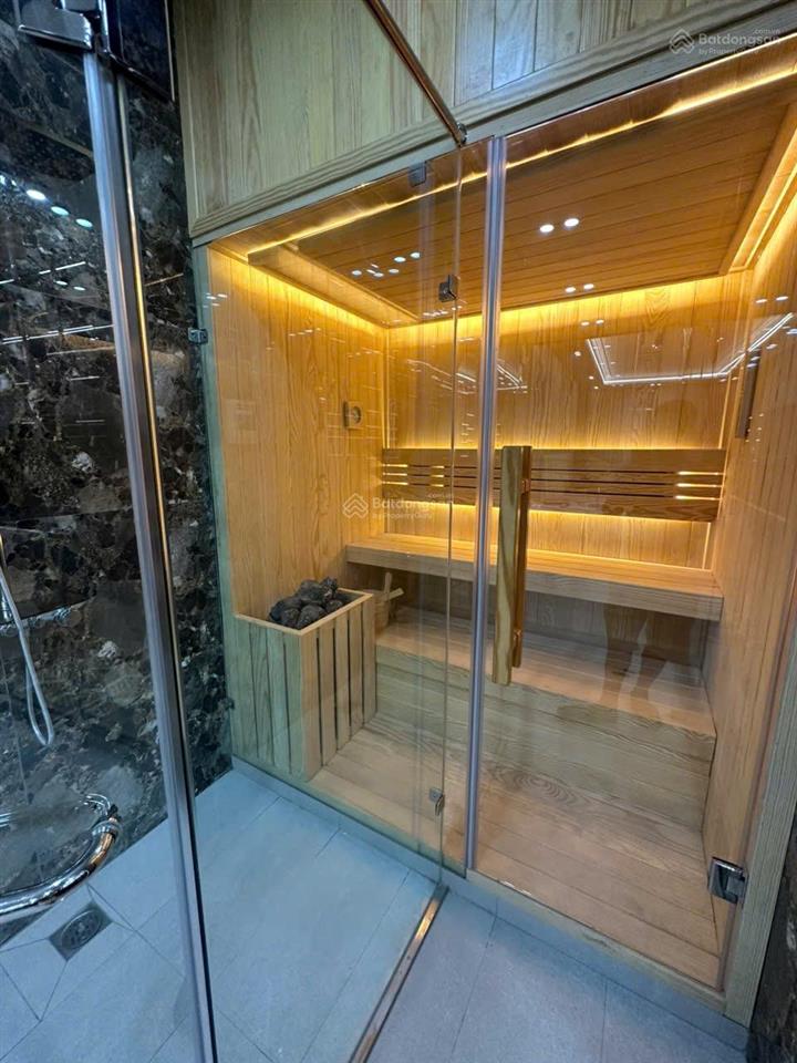 Bán nr 4pn, 5wc, 90m2 tại phố hồng tiến, 26,5 tỷ