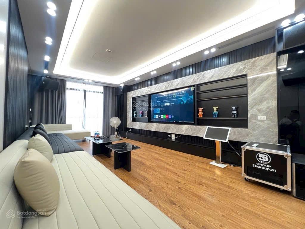 Bán nr 4pn, 5wc, 90m2 tại phố hồng tiến, 26,5 tỷ