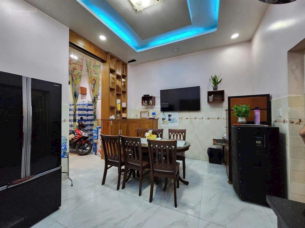Chính chủ cần bán nhà phố mặt tiền đường nguyễn thị búp phường tân thới hiệp tphcm  0988 868 ***