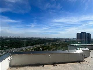 Penhouse có sân vườn riêng dt 210m2, sở hữu ngay chỉ với 17 tỷ,view 3 mặt tiền tại dlusso q2