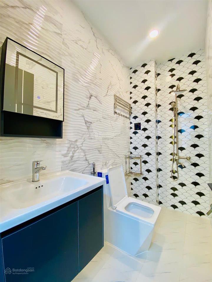 Hạ giá sâu mt ngang 4,5m lê văn sỹ, dt 4,5x18m nở hậu cn 98m², 8 tầng + thang máy, giá 29 tỷ