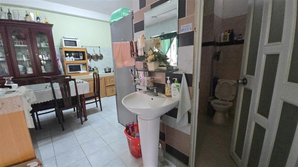 Mặt tiền chấn hưng  80m nhà 3 tầng  kinh doanh  trung tâm quận 10  giáp quận 1, 3 giá 12,8t