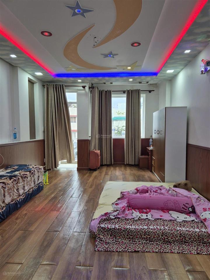 Siêu phẩm  hxh lý thường kiệt  dt 5,5x25m  4 tầng  giá 16,5 tỷ tl