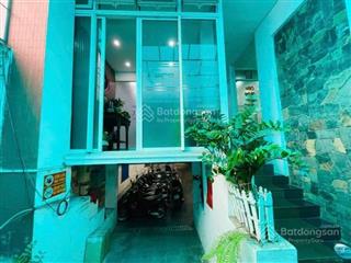 Bán tòa nhà văn phòng mặt tiền khu sân bay, 5x24, giá chỉ nhỉnh 20 tỷ