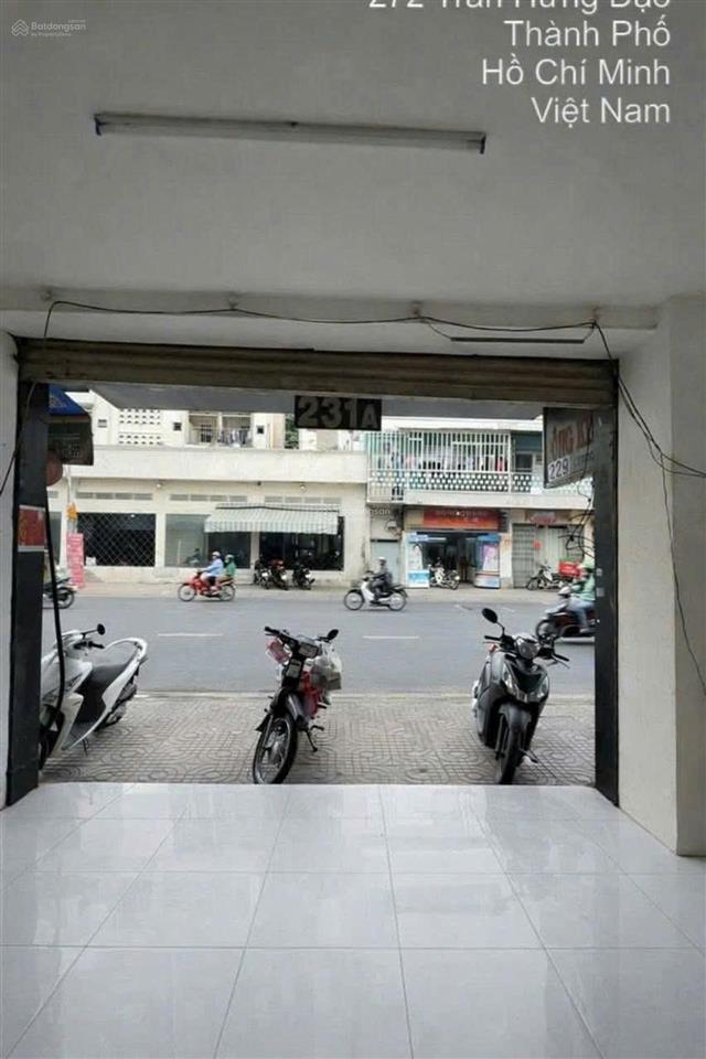Mặt tiền kinh doanh  trần hưng đạo gần chợ lớn  dt 116m2  42 tỷ tl