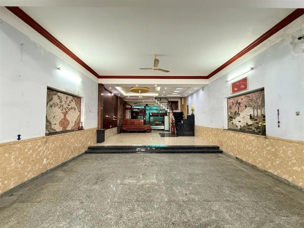 Mặt tiền nguyễn hữu tiến ko quy hoạch lộ giới không tod dt khủng 200m2 chỉ 20 tỷ nhỉnh