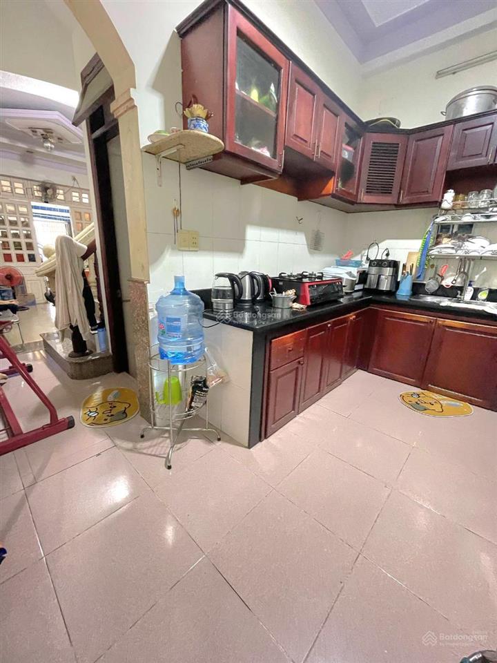 Tô hiệu gần trường trần cao vân  nhà 3 tầng hẻm 8m dt 4x14  nhỉnh 6 tỷ