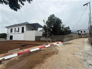 Cần tiền cho con đi du học bán nhanh mảnh đất sát hồ du lịch suối hai 100m2  837 triệu