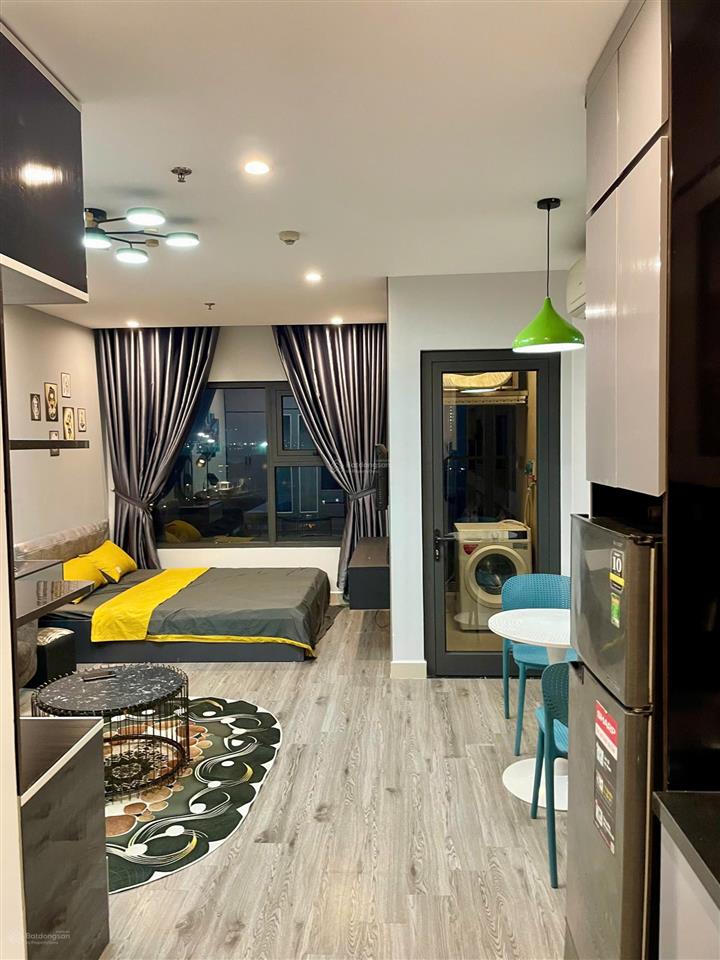 Chính chủ bán gấp căn studio 2 tỷ nội thất luxury tầng trung view thoáng tại vinhomes ocean park