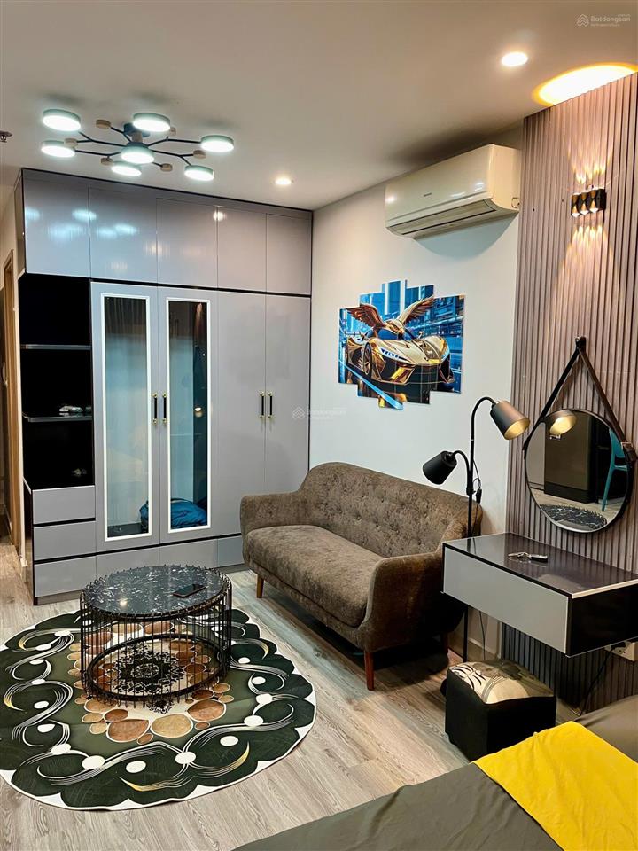 Chính chủ bán gấp căn studio 2 tỷ nội thất luxury tầng trung view thoáng tại vinhomes ocean park