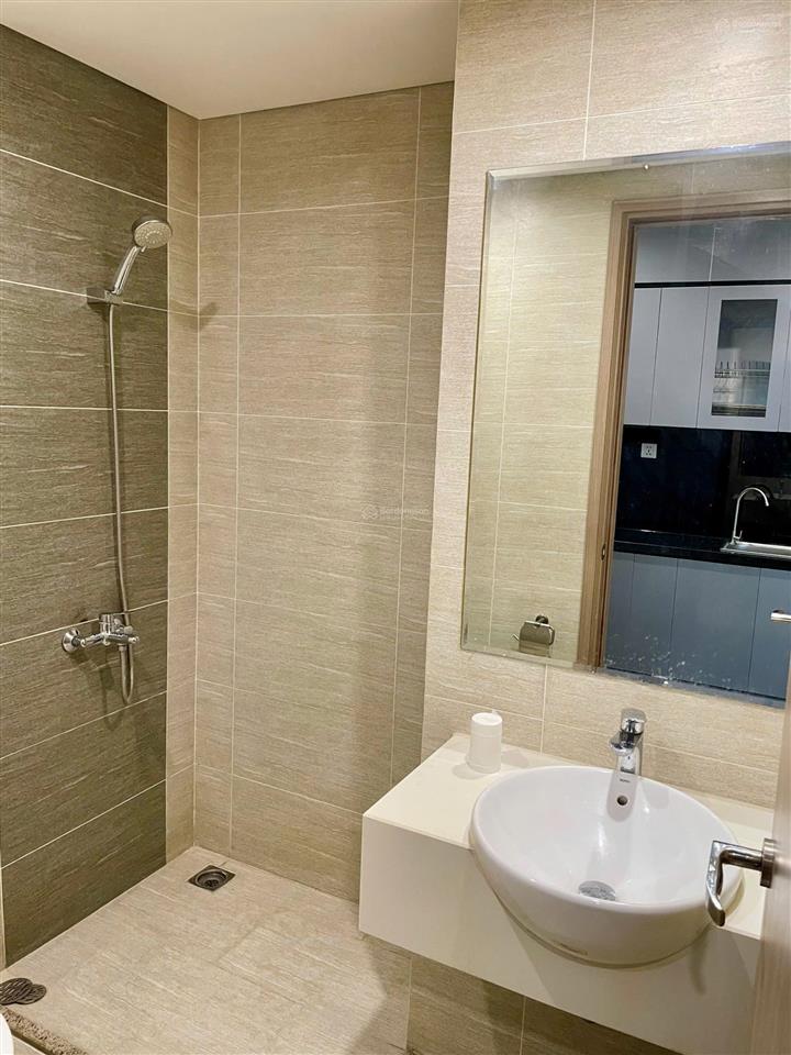 Chính chủ bán gấp căn studio 2 tỷ nội thất luxury tầng trung view thoáng tại vinhomes ocean park