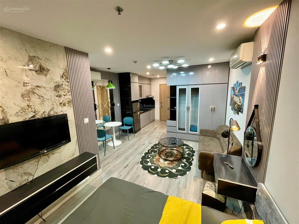 Chính chủ bán gấp căn studio 2 tỷ nội thất luxury tầng trung view thoáng tại vinhomes ocean park