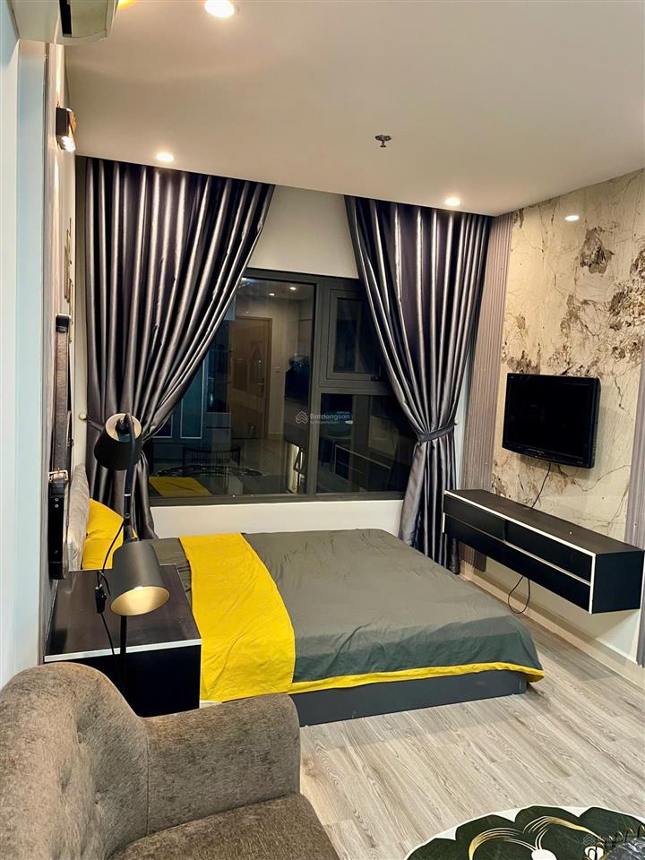 Chính chủ bán gấp căn studio 2 tỷ nội thất luxury tầng trung view thoáng tại vinhomes ocean park