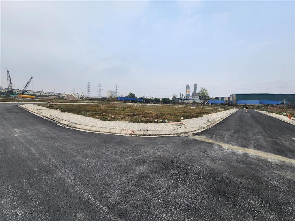 Tôi cần bán lô 88.8m góc khu đất phân lô di trạch