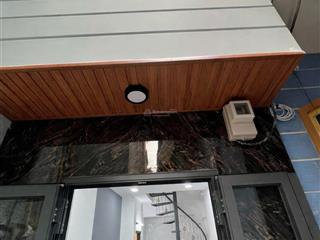 2.5 tỷ khó tìm nhà trung tâm quận 10 nhà mới 3 tầng, dọn vào ở ngay! nhà mới đẹp thiết k