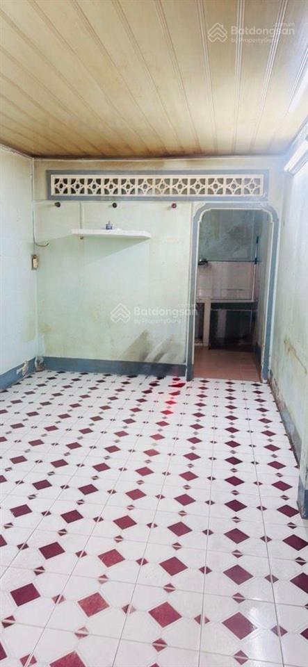 Quận 10 đường ngô quyền  hẻm 4m thông bà hạt  nhật tảo  nhà cấp 4 tiện xây mới hẻm